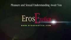 play Vivez l'évasion sensuelle ultime : massage érotique d'un couple interracial avec plaisirs anaux, pipes et branlettes