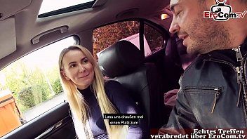 play Film xnxx cuando la conduce y le da el coño