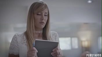 play عليك أن تمسك ثدييها بينما لديها كس على قضيب هذا الرجل لأنه يضرب نفسه
