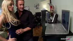 play Big Tits Blonde MILF Catturato a barare in gioco di ruolo hardcore cazzo con grande cazzo